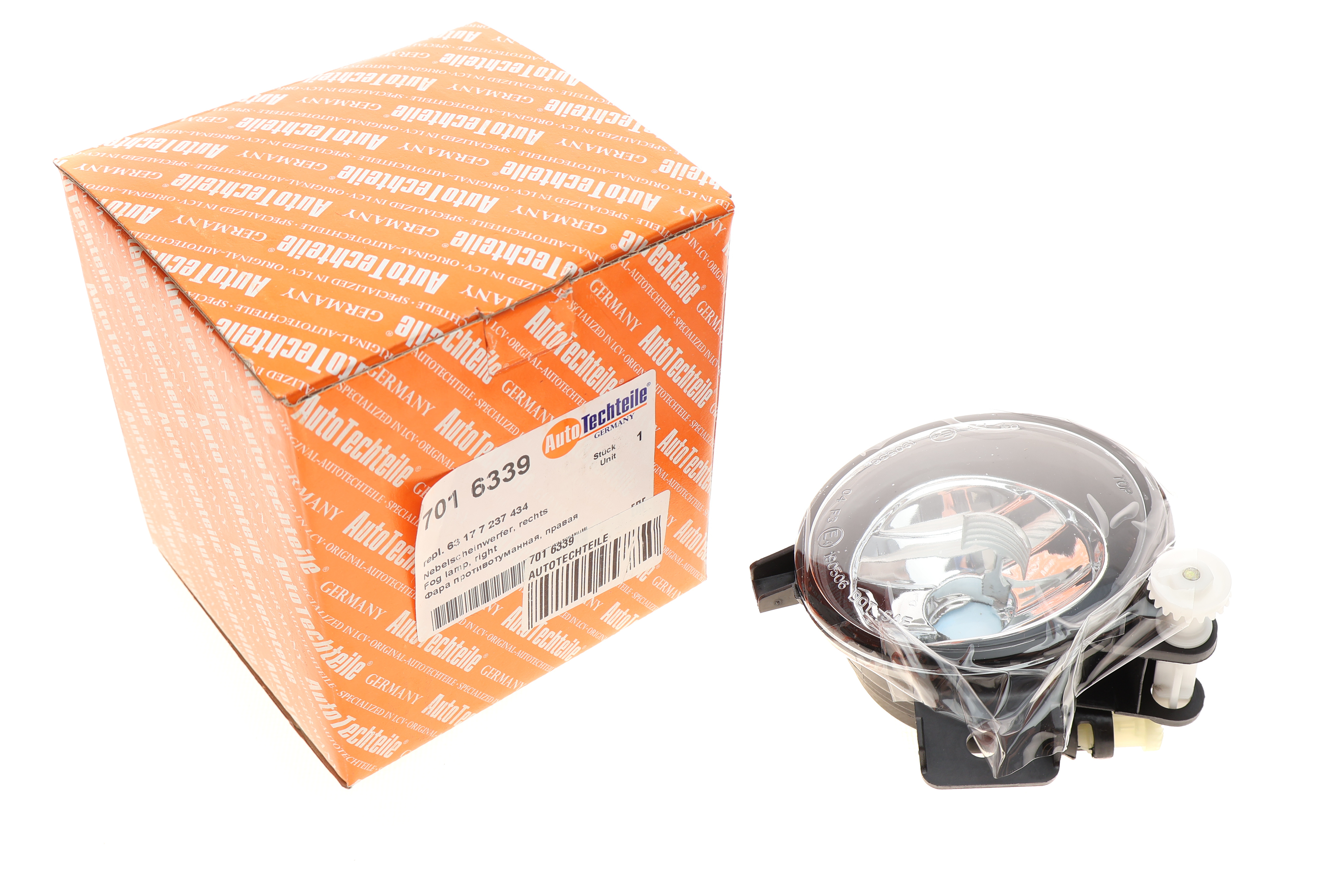 Фара протитуманна BMW X5 (E70) 10-13 (R)