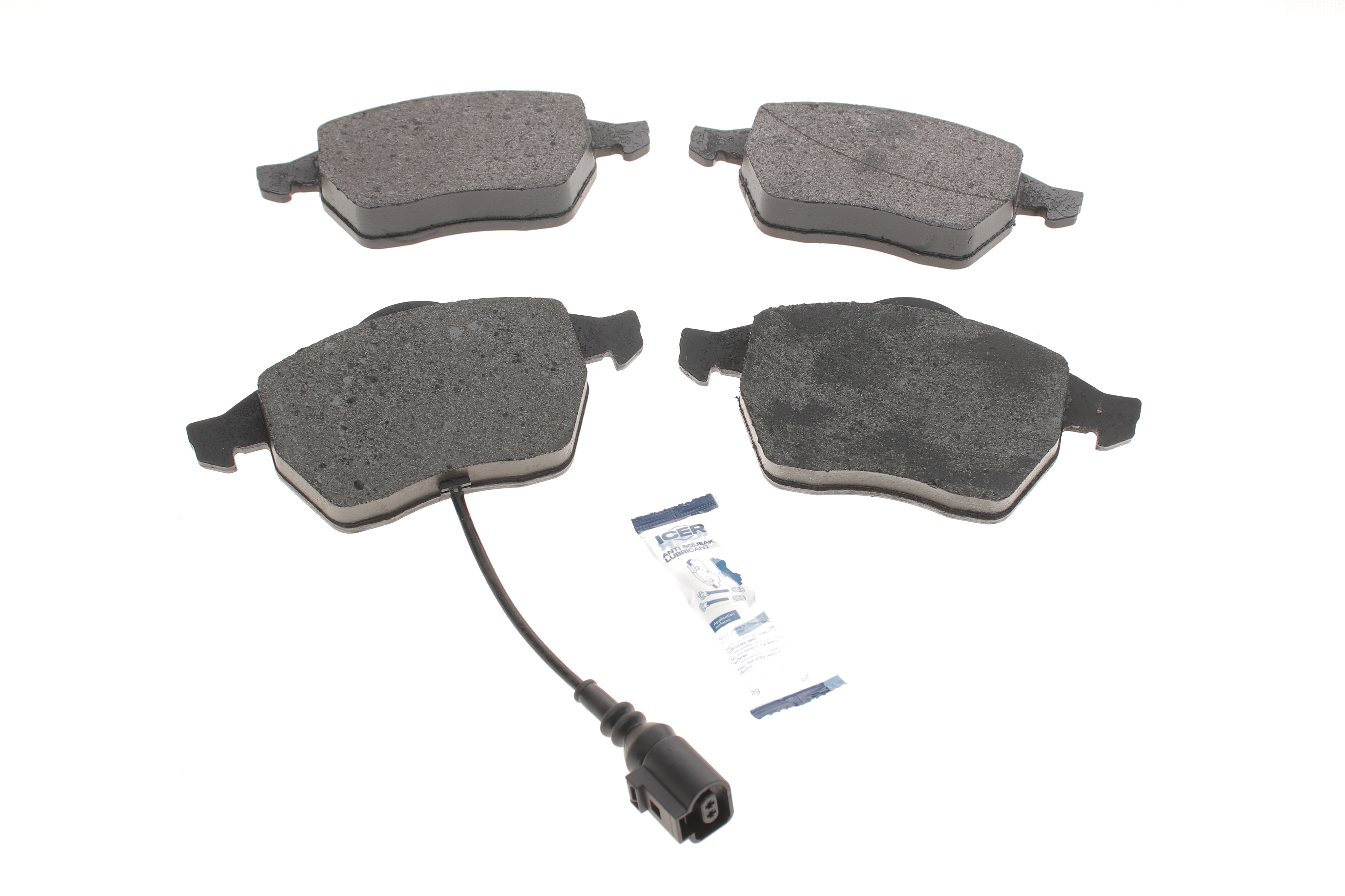 Колодки гальмівні (передні) Audi A3/TT/Seat Leon/Skoda Octavia/VW Golf 96-10/Polo 05-09 (+датчик)