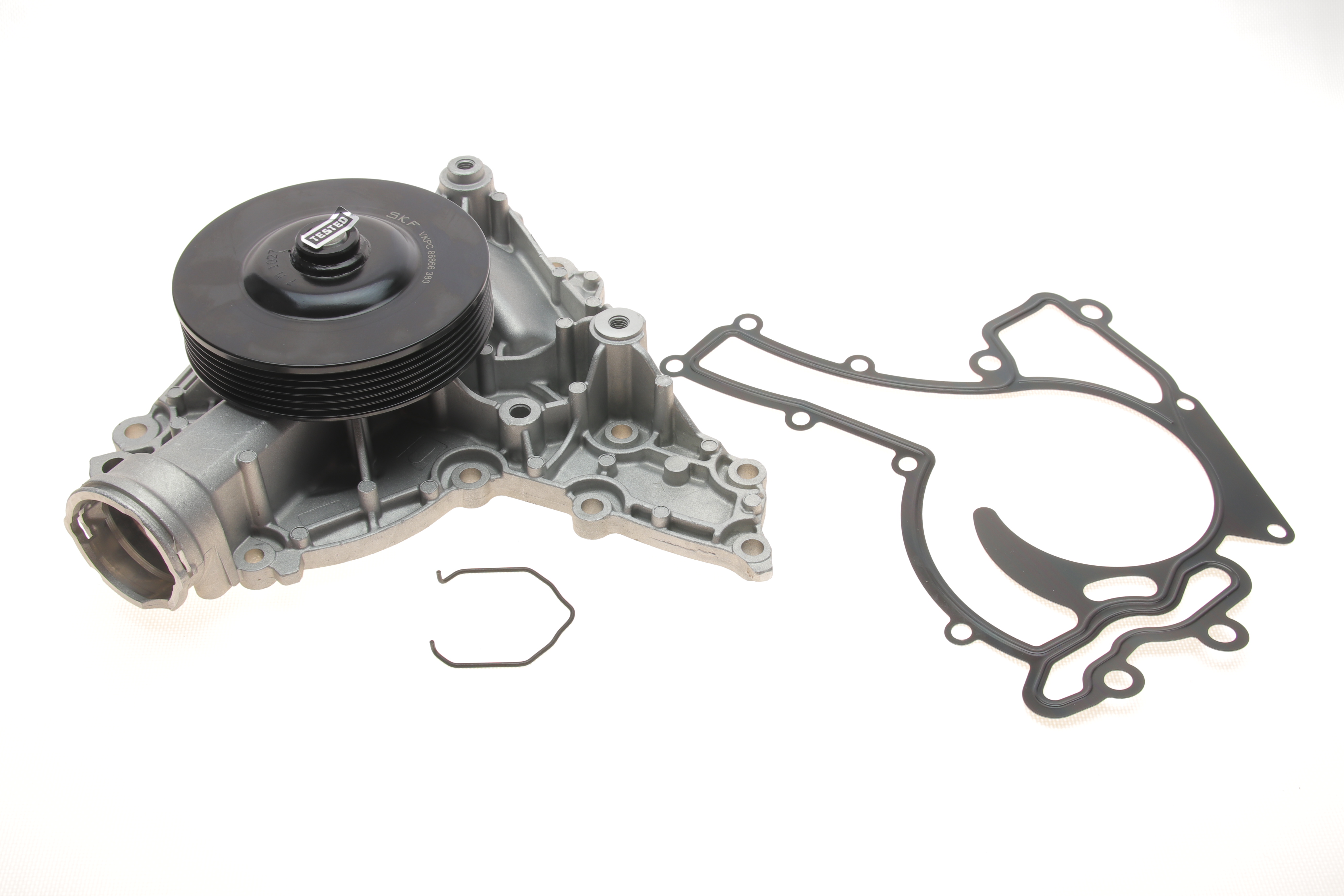 Помпа води MB C-class (W203/204)/E-class (W211/212) M272 05-14