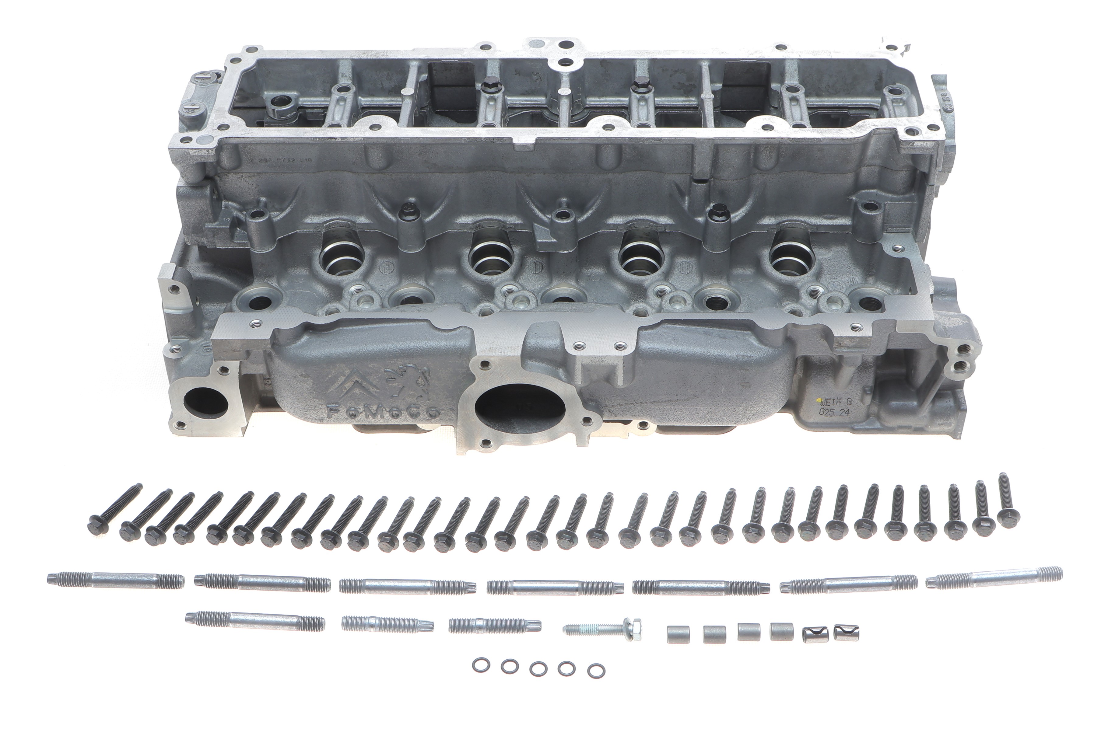 Головка блоку циліндрів Citroen Berlingo 1.6 HDi 10-/Ford Transit Connect 1.5-1.6 TDCi 15-